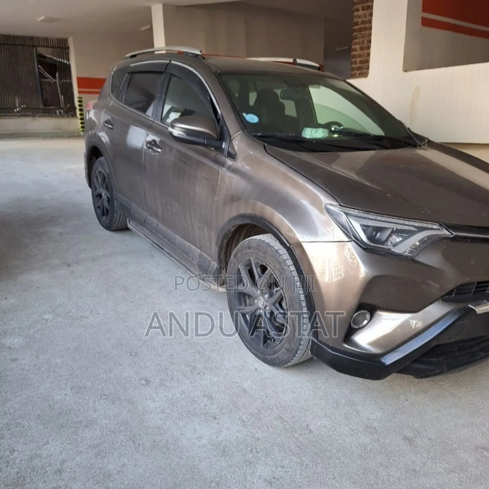 Toyota RAV4 2016 Brown