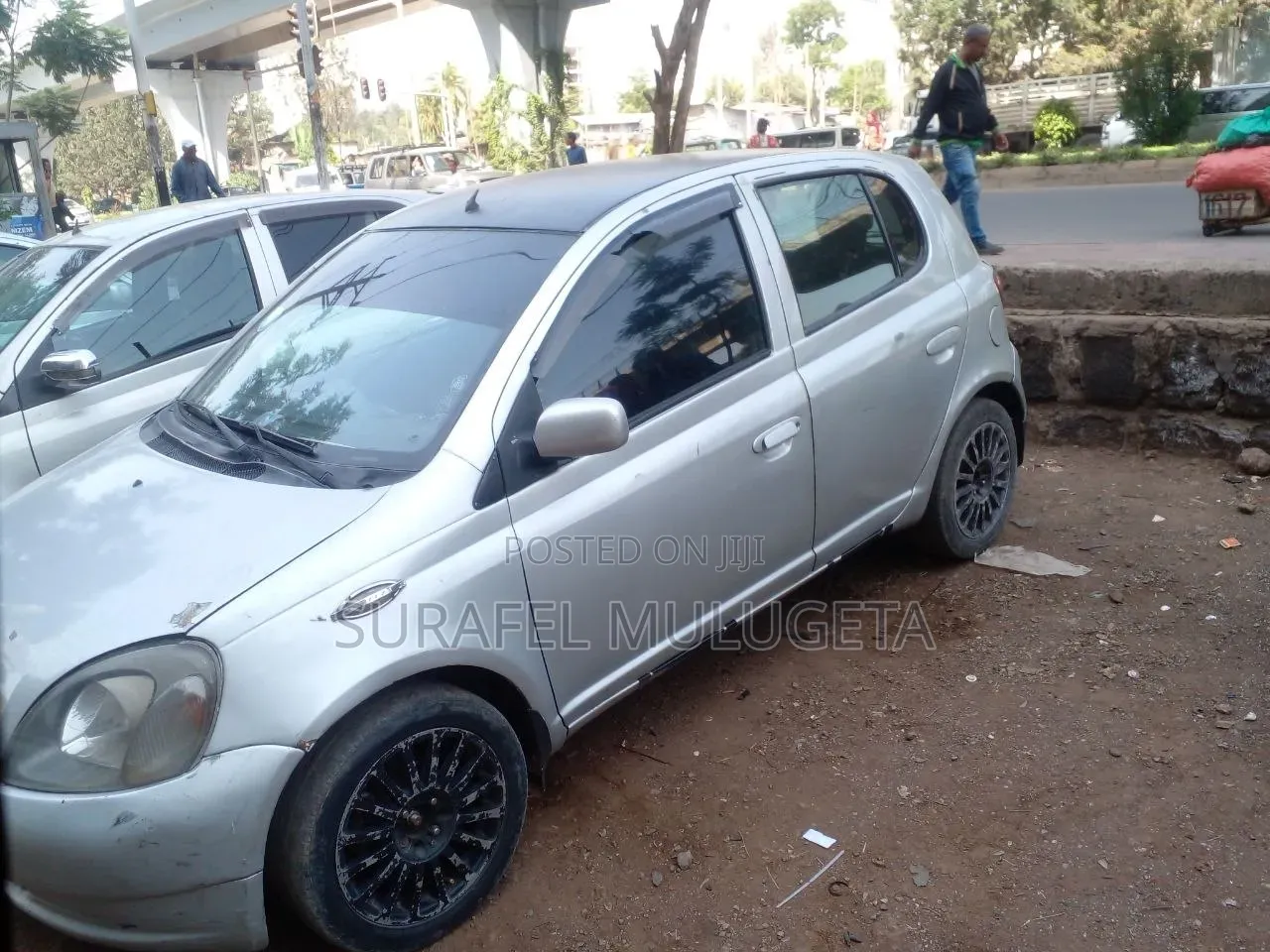 Toyota Vitz 2001 Silver