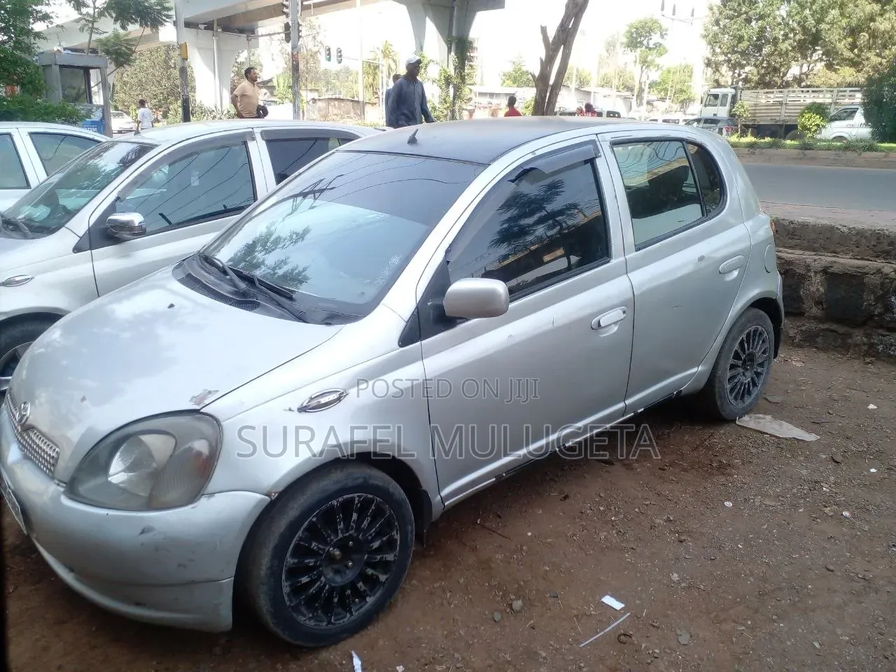 Toyota Vitz 2001 Silver