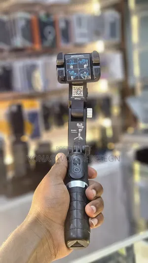 Q18 Gimbal Stabilizer With 360° Rotation Fill Light