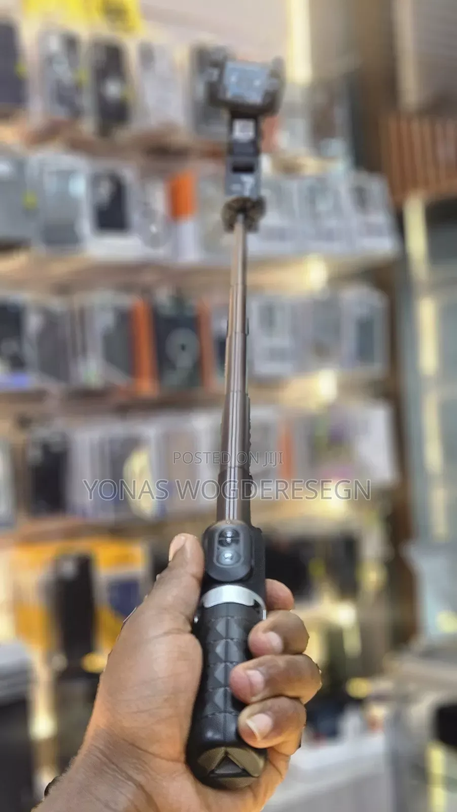 Q18 Gimbal Stabilizer With 360° Rotation Fill Light