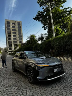 New Toyota bZ4X 71.4 kWh AWD 2023 Gray