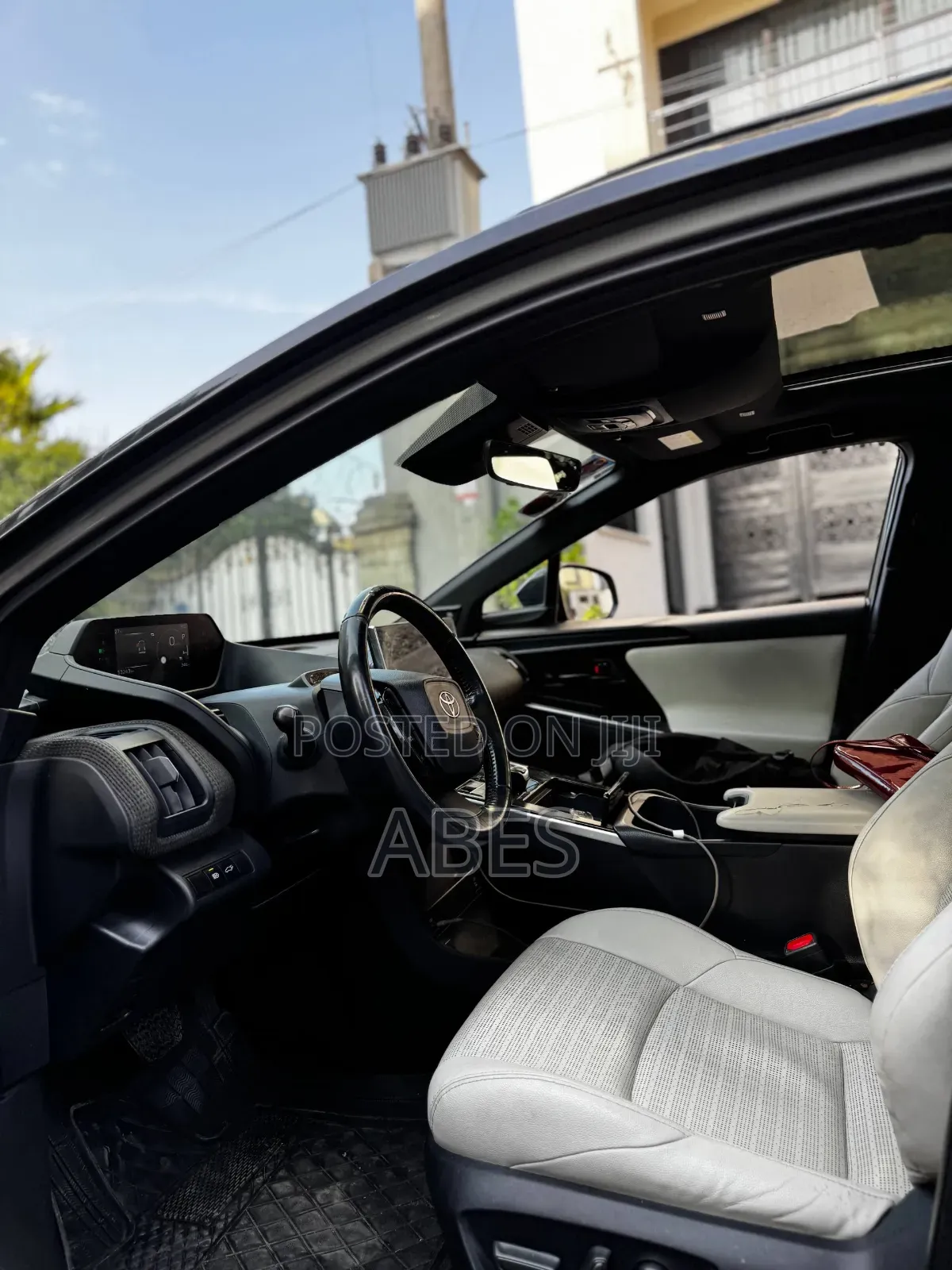 New Toyota bZ4X 71.4 kWh AWD 2023 Gray