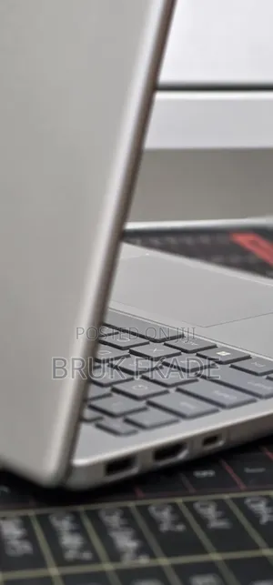 New Laptop HP Stream Notebook 16GB Intel Core i5 SSD 1T