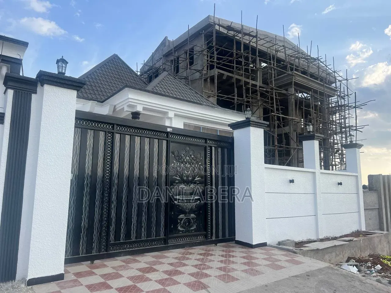 6bdrm Villa in Oromia-Finfinne for sale