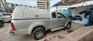 Toyota Hilux 2.7 VVT-i 4X4 SRX 2010 White