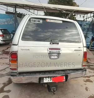 Toyota Hilux 2.7 VVT-i 4X4 SRX 2010 White
