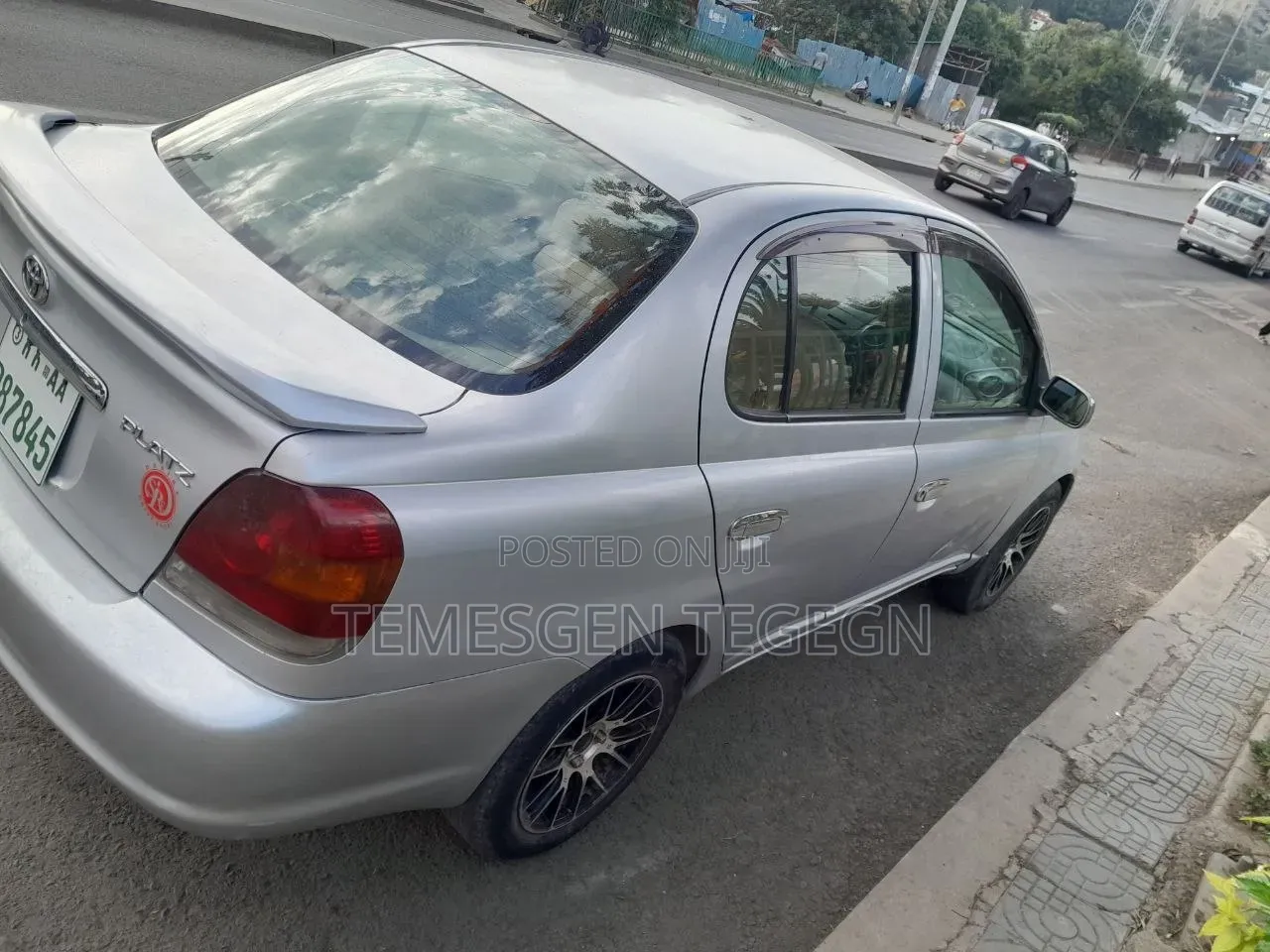 Toyota Platz 2004 Silver