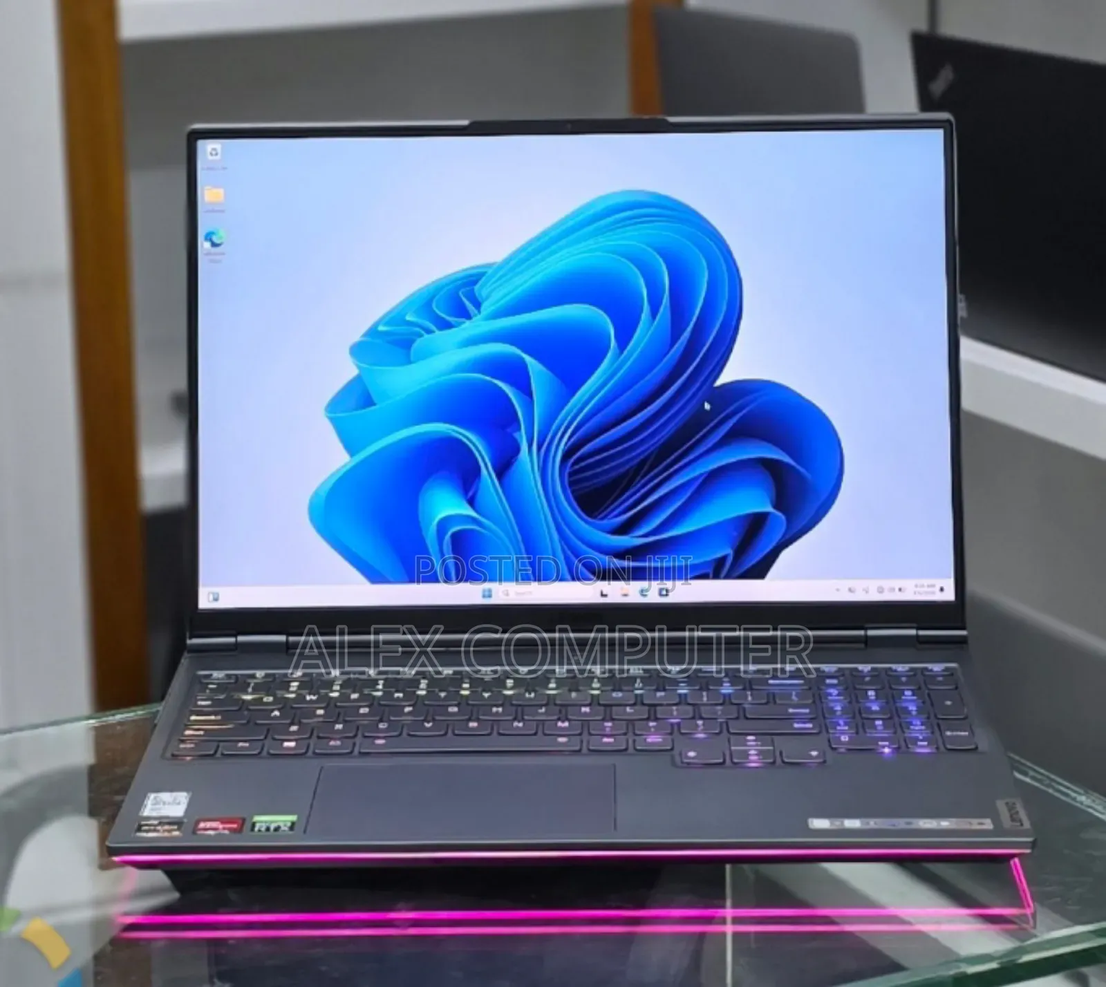 New Laptop Lenovo 16GB AMD Ryzen 9 SSD 1T