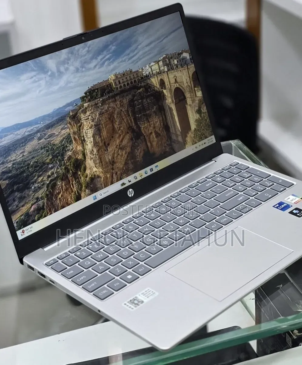 New Laptop HP Stream Notebook 16GB Intel Core i7 SSD 1T