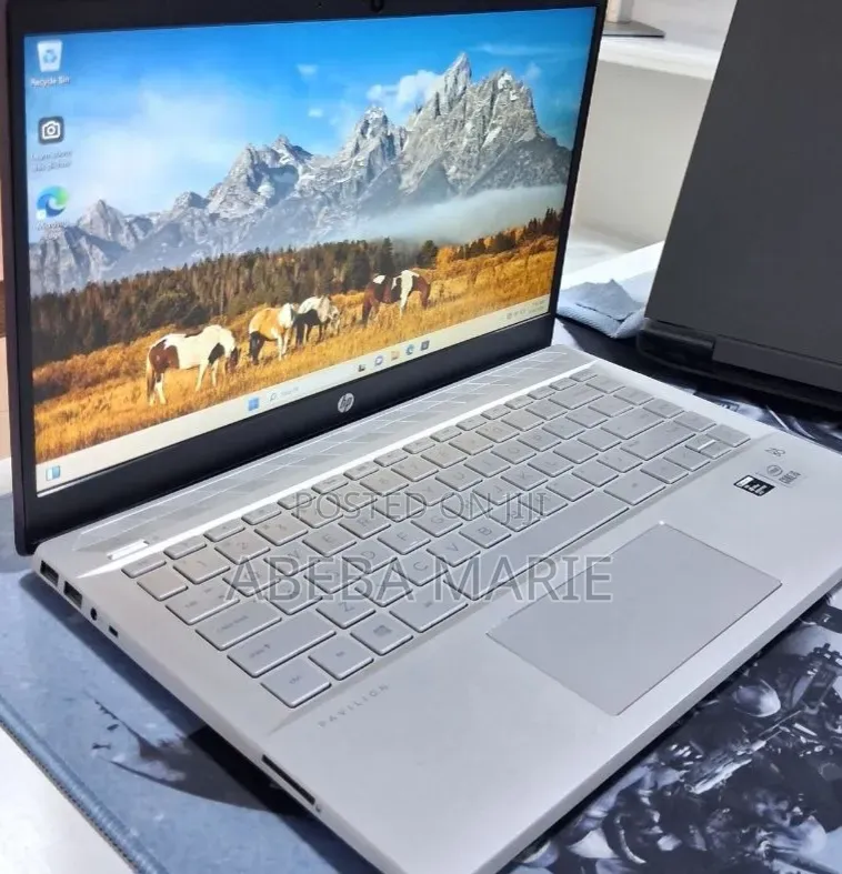 New Laptop HP Pavilion 14 8GB Intel Core i5 SSD 512GB