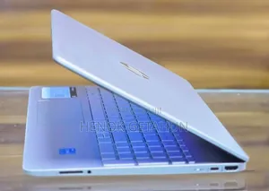 New Laptop HP Stream Notebook 8GB Intel Core i3 SSD 256GB
