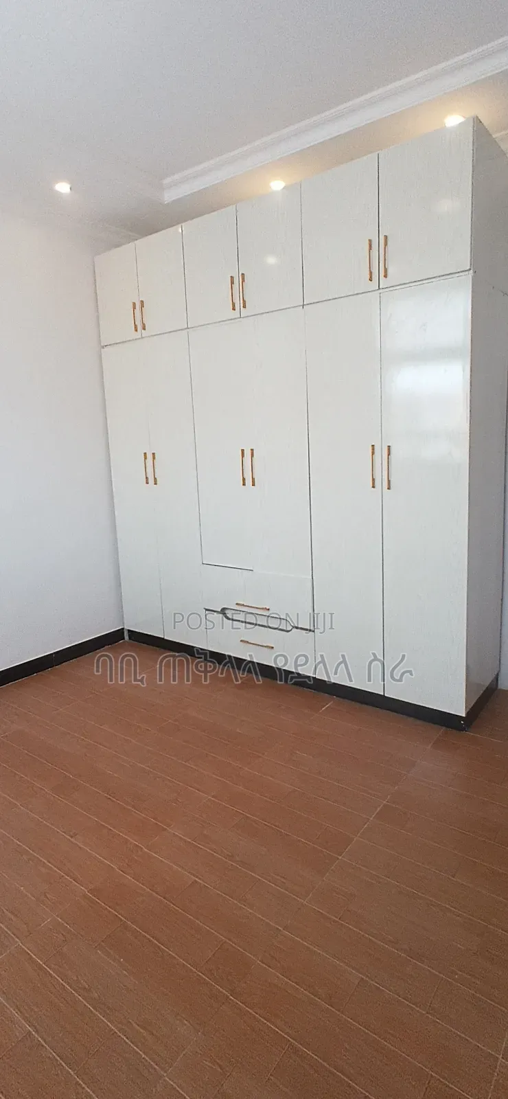 Furnished 3bdrm House in Condominium, Bole for sale