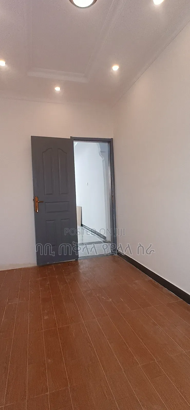 Furnished 3bdrm House in Condominium, Bole for sale