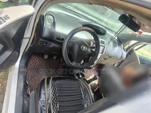 Toyota Yaris 2006 Silver