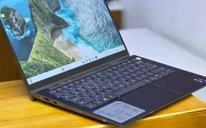 New Laptop Dell Inspiron 7306 16GB Intel Core i7 SSD 512GB