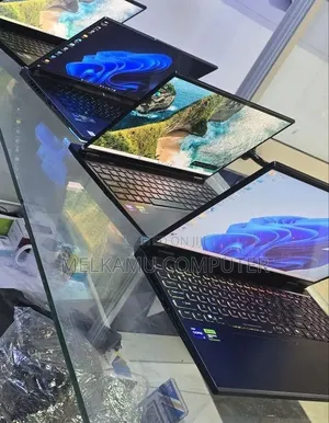 New Laptop Acer Predator Helios 16 16GB Intel Core i9 SSD 1T