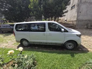 Hyundai Starex 2017 White
