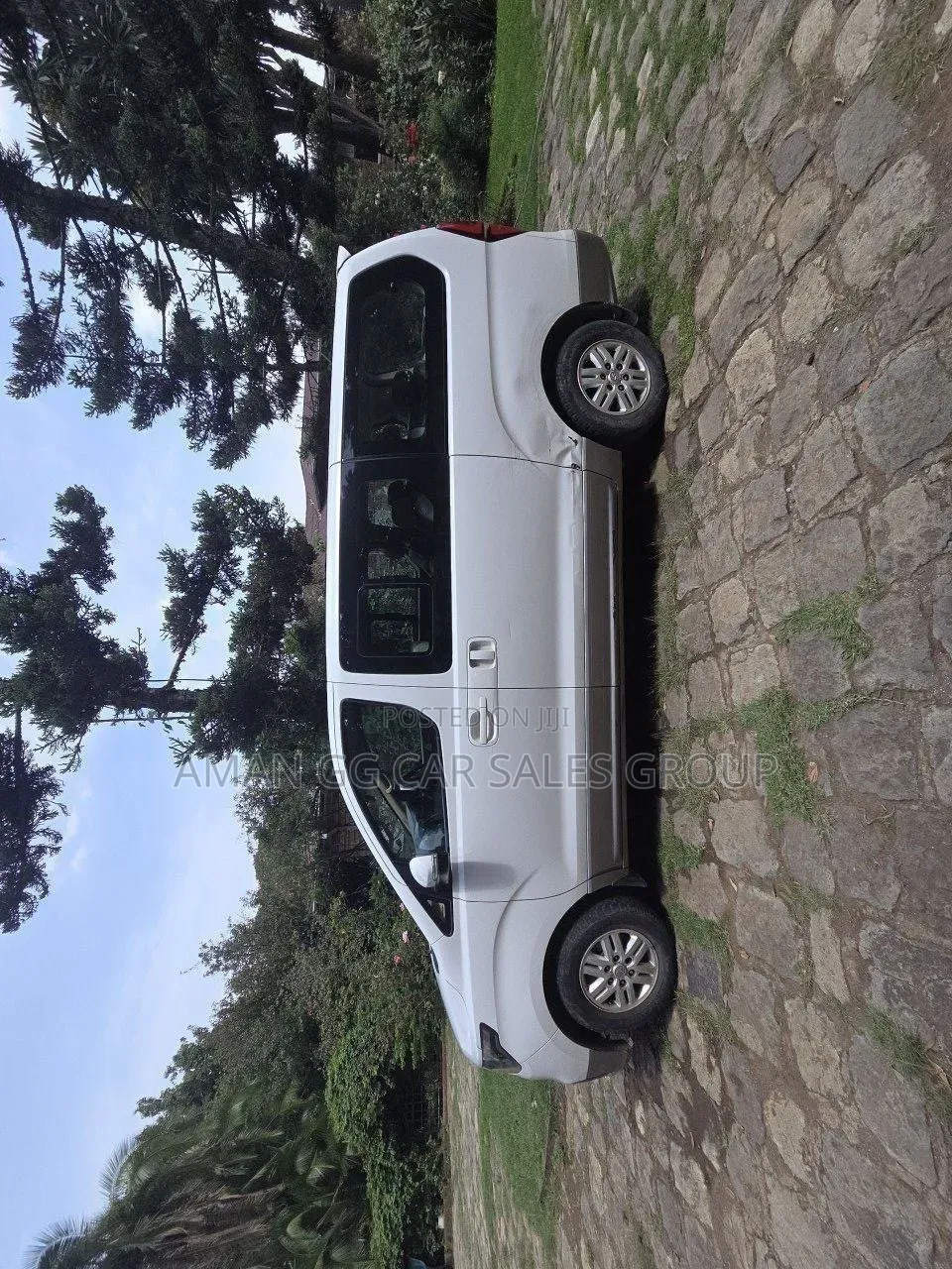 Hyundai Starex 2017 White