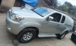 Toyota Hilux 2007 Silver