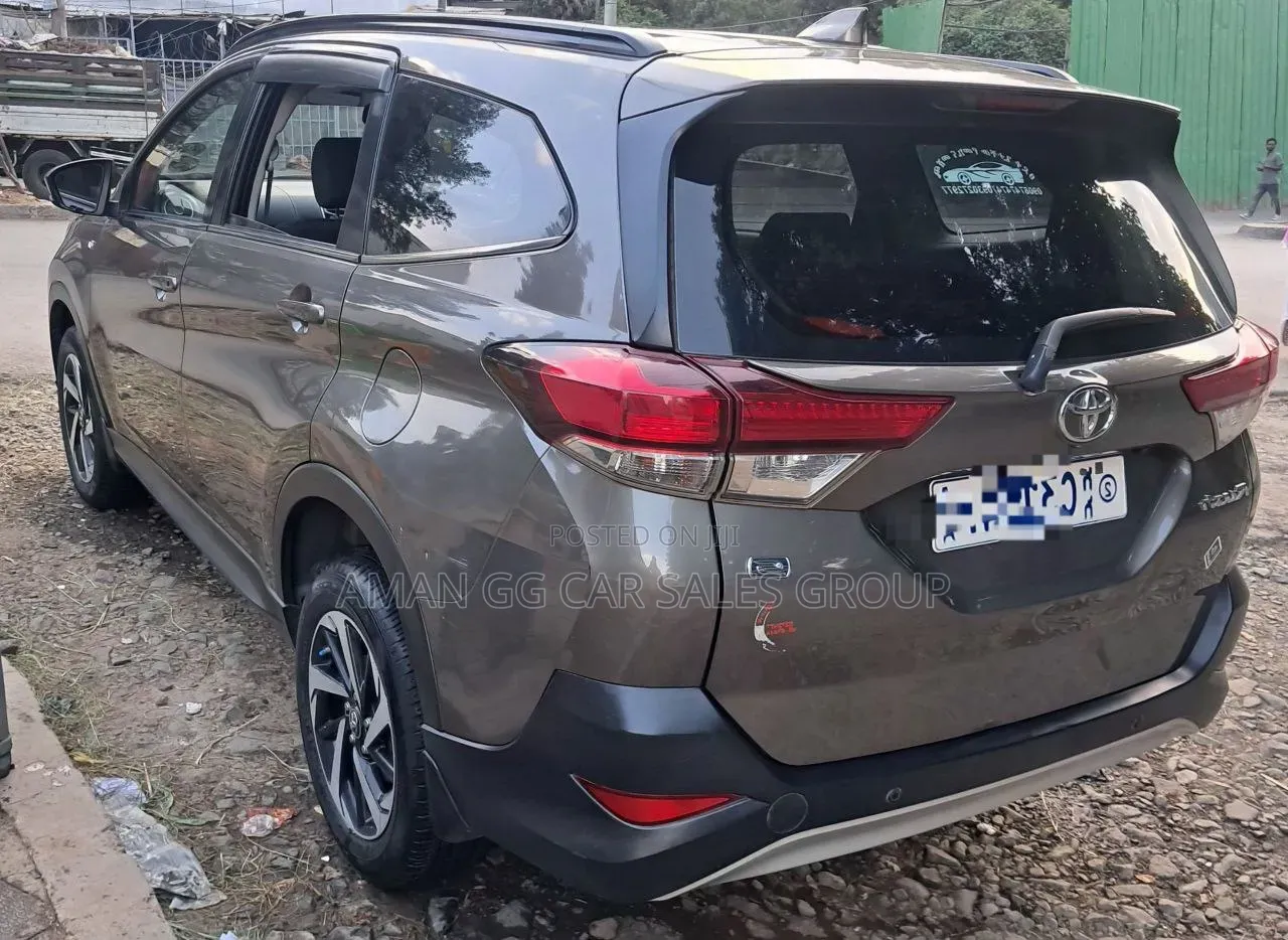 Toyota Rush 2022 Gray