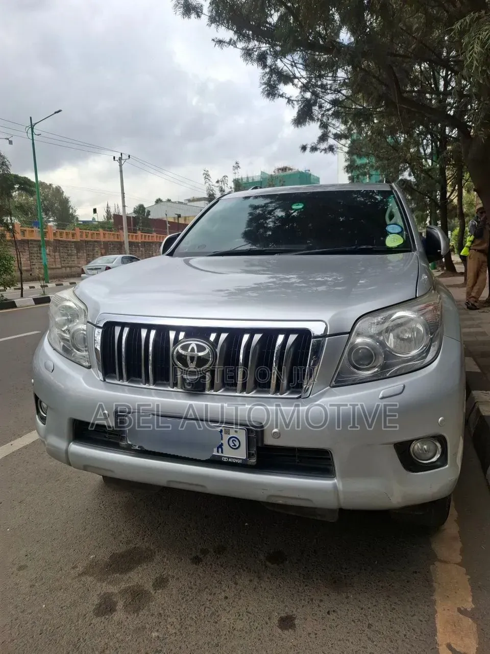 Toyota Land Cruiser Prado 4.0 Petrol GX-L 2012 Silver