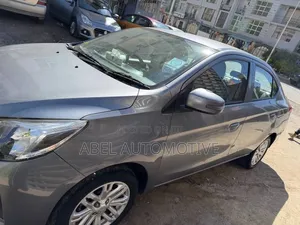 Mitsubishi Attrage 2022 Silver
