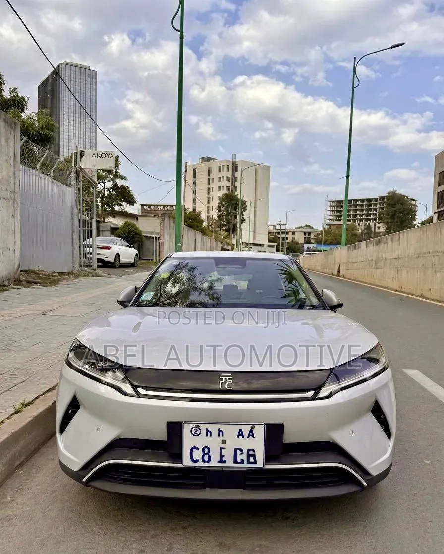 BYD Yuan Up 45 kWh FWD 2024 White