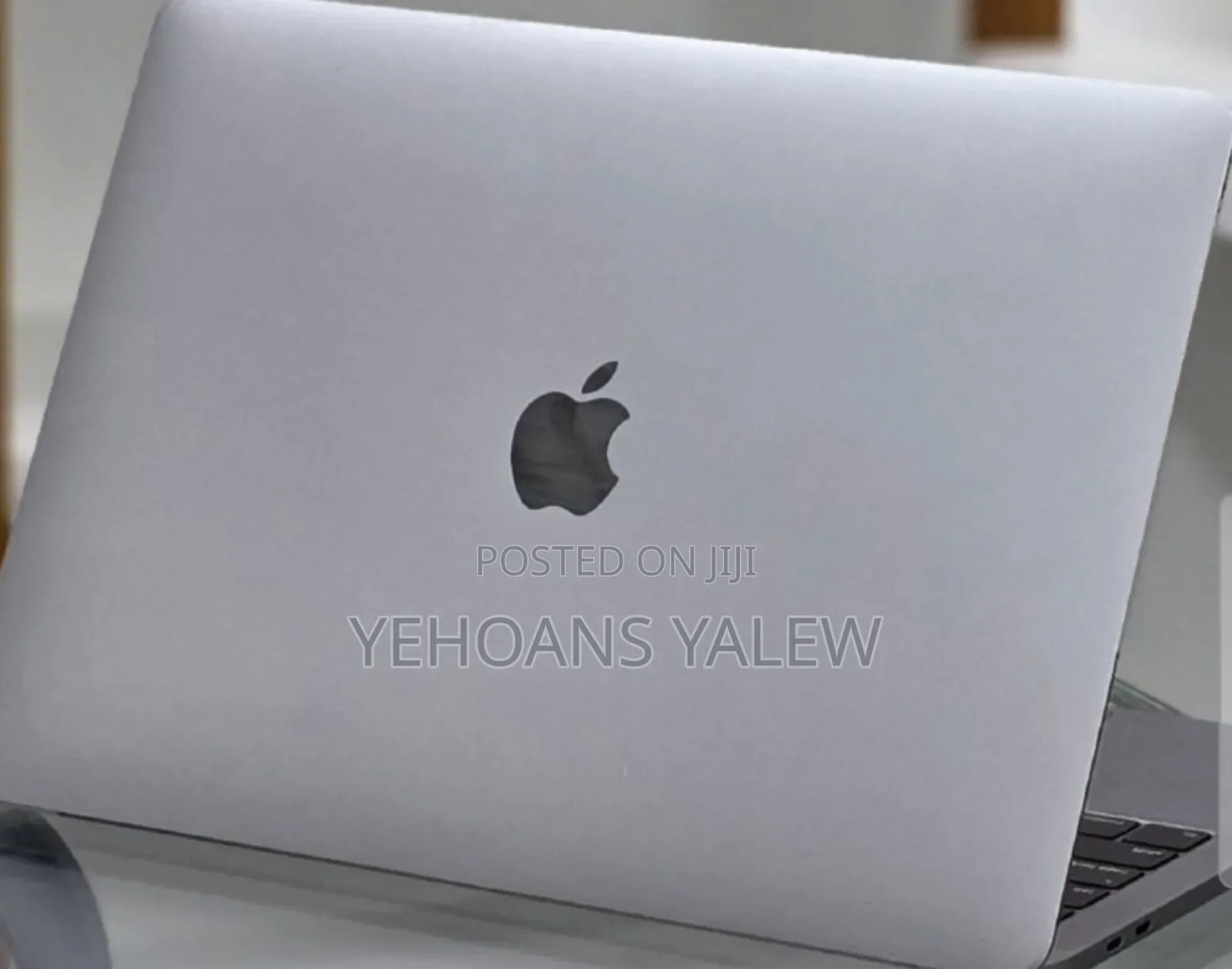 New Laptop Apple MacBook Pro 2019 16GB Intel Core i7 SSD 256GB