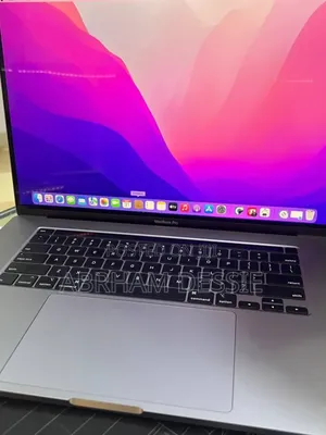 New Laptop Apple MacBook Pro 2019 32GB Intel Core i9 SSD 512GB