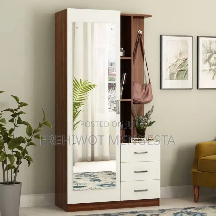 Dressing Shelf
