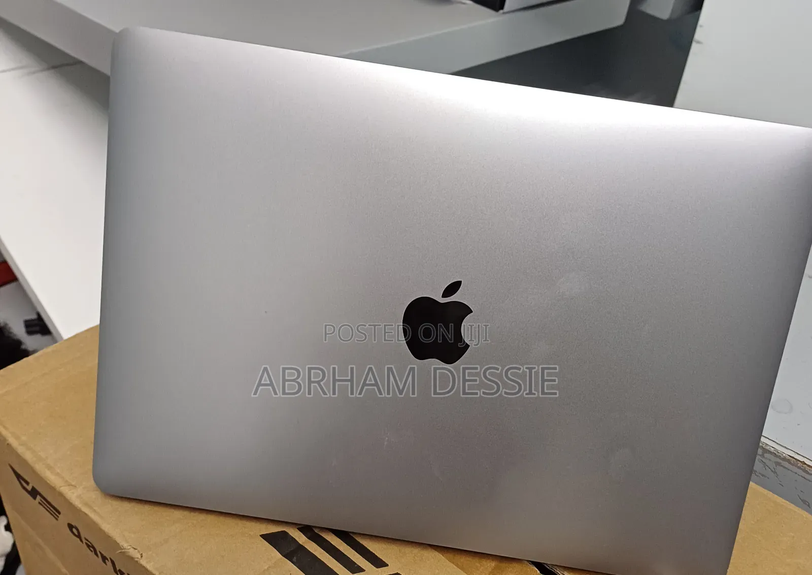 New Laptop Apple MacBook Air 2020 M1 16GB Apple M1 SSD 512GB
