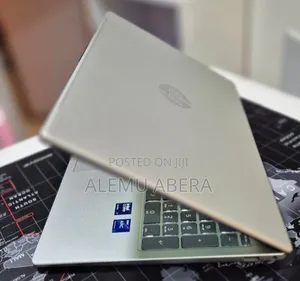 New Laptop HP 16GB Intel Core Ultra 7 SSD 512GB