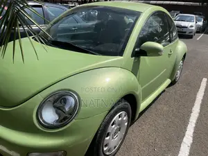 Volkswagen Beetle 2003 Green