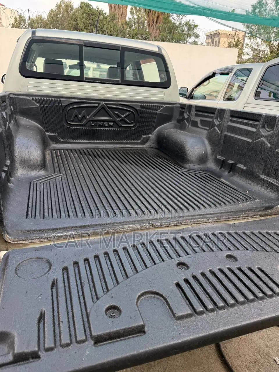 Toyota Hilux SR5 4x4 2014 Gold