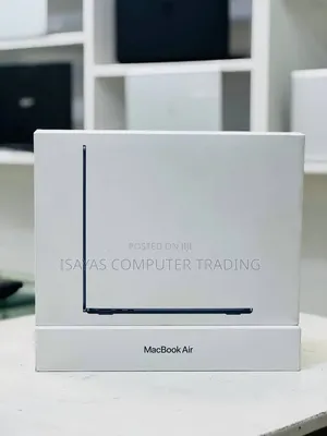 New Laptop Apple MacBook Air 2025 M4 13-inch 16GB Apple M4 SSD 256GB