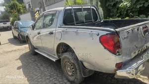 Mitsubishi L200 2007 Silver