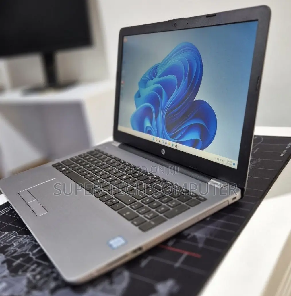 New Laptop HP 250 G6 8GB Intel Core i5 SSD 256GB
