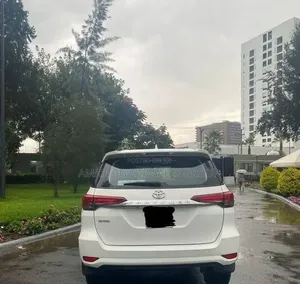 Toyota Fortuner 2019 White