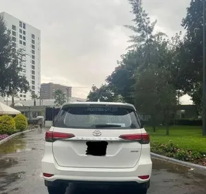 Toyota Fortuner 2019 White