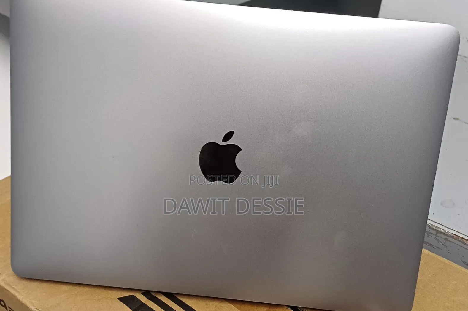 New Laptop Apple MacBook Air 2020 M1 16GB Apple M1 SSD 512GB