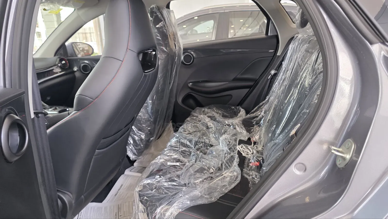 New BYD E2 43 kWh 94 hp FWD 2025 Gray