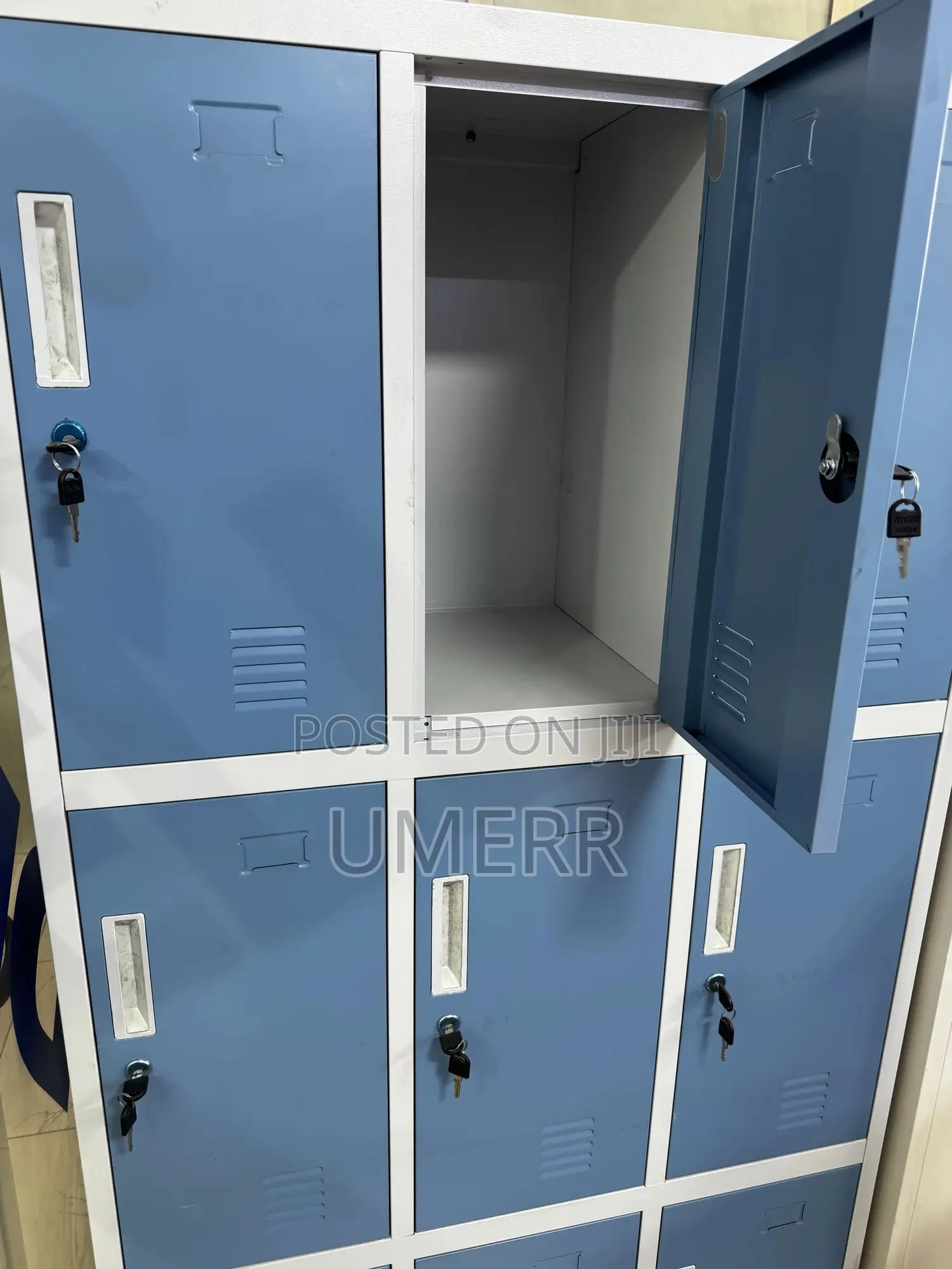 Locker Cab