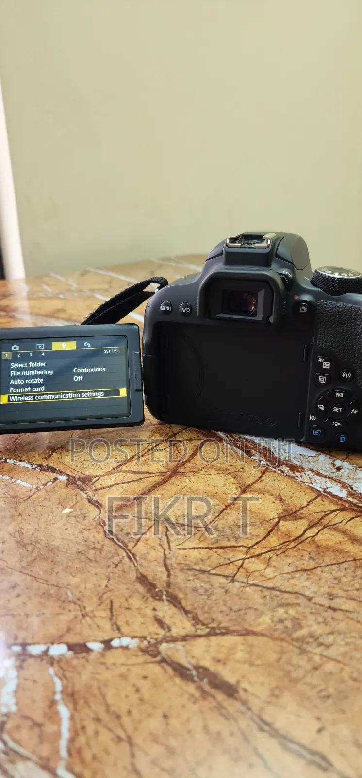 Canon 800d
