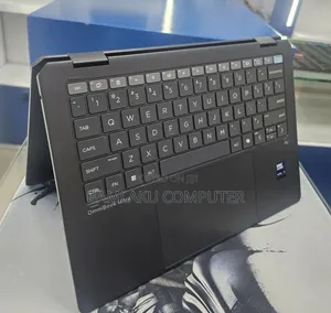 New Laptop HP OmniBook Ultra Flip 14" 16GB Intel Core Ultra 7 SSD 1T