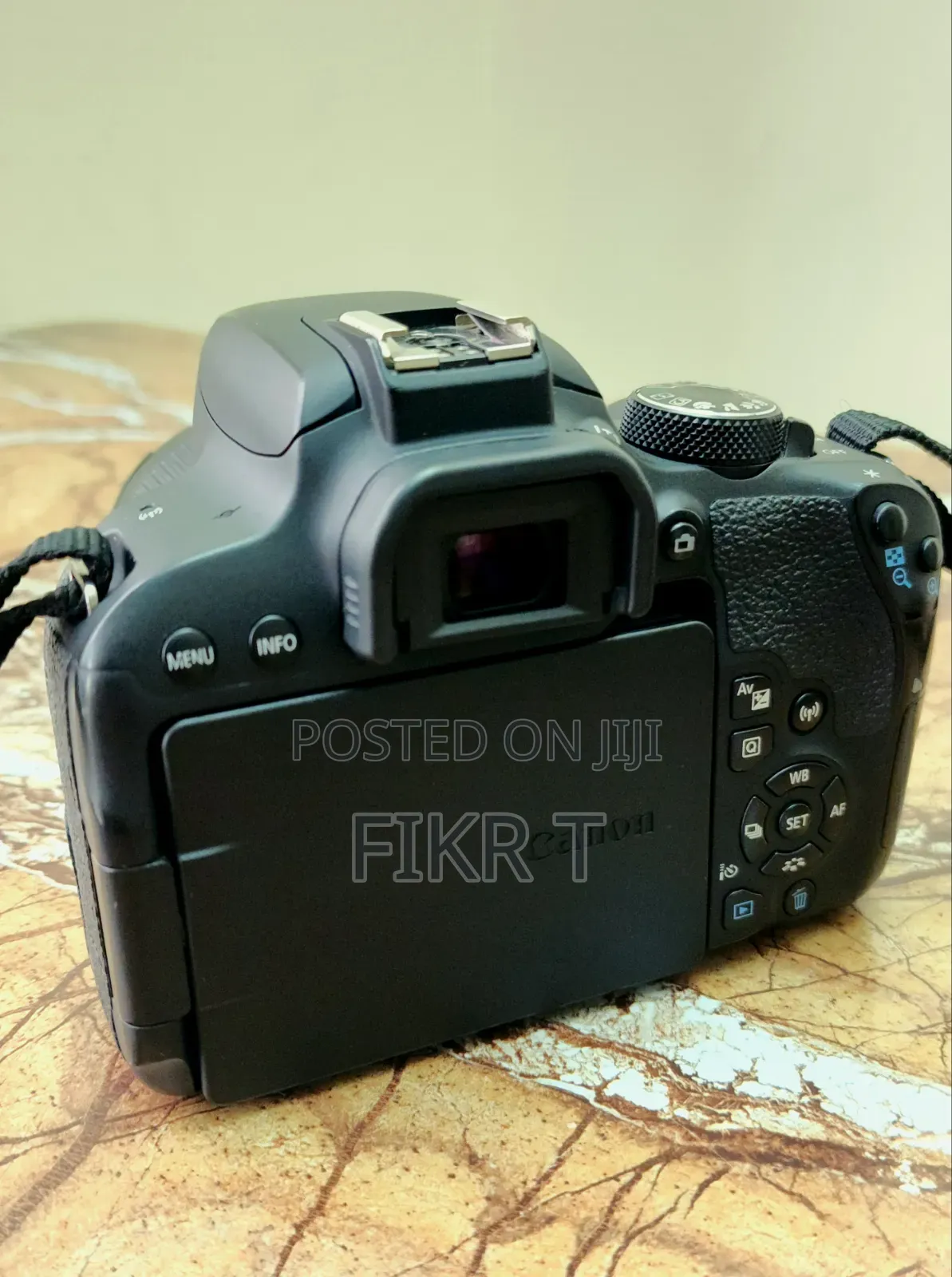 Canon 800d