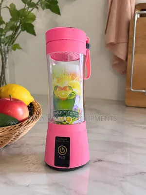 Hand-Held Portable Juicer- 380ml