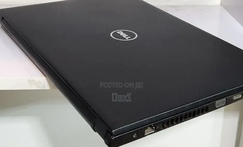Laptop Dell Vostro 15 3000 8GB Intel Core i5 HDD 500GB