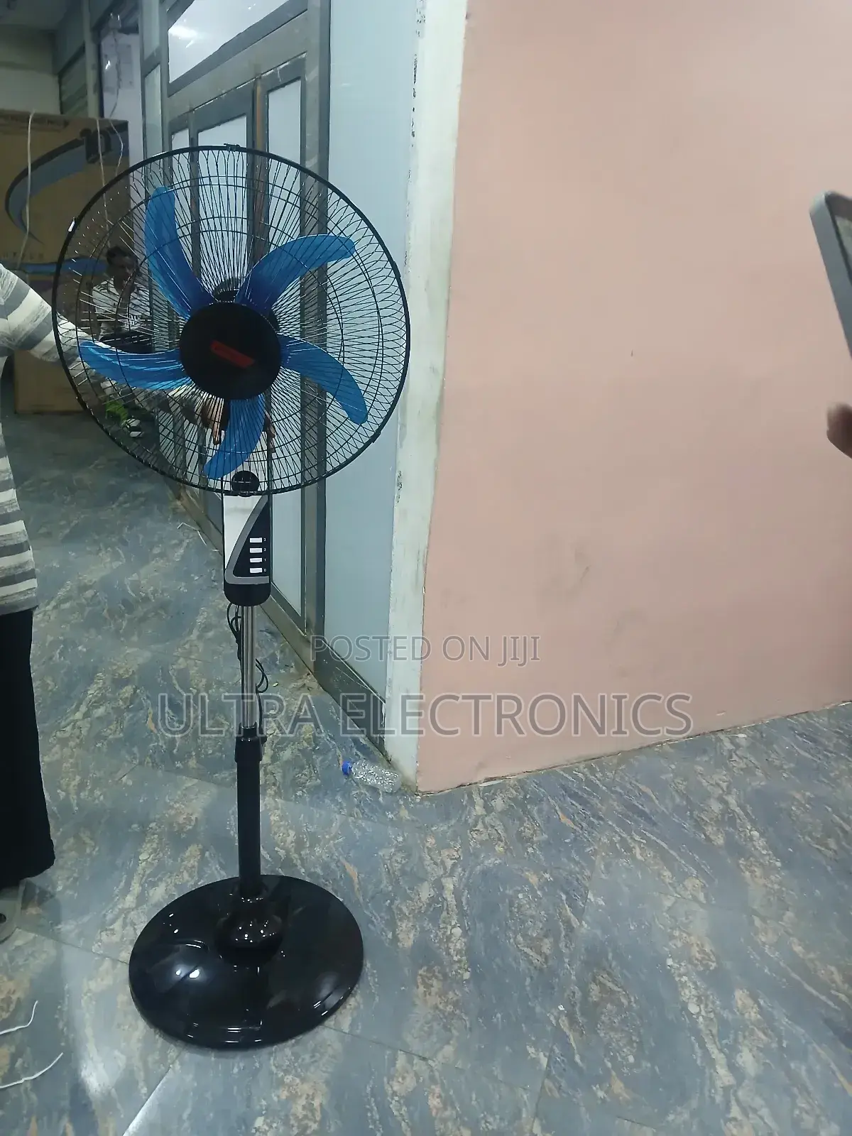 Proud16-Inch Industrial Pedestal Stand Fan With Blue Blades and Black