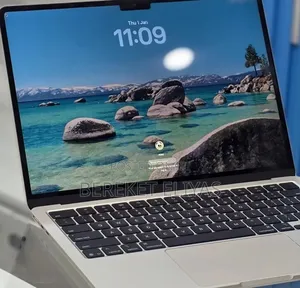 New Laptop Apple MacBook Air 2025 M4 13-inch 16GB Apple M4 SSD 256GB